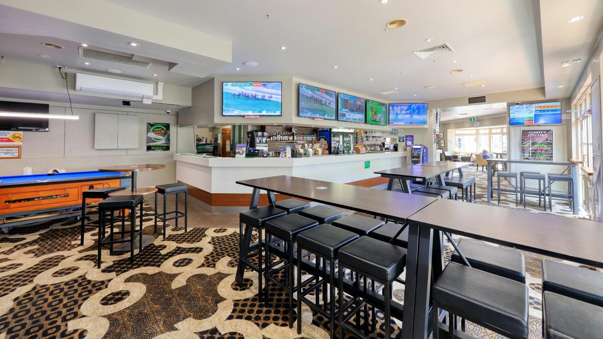 Coachman Hotel Motel Parkes Bagian luar foto